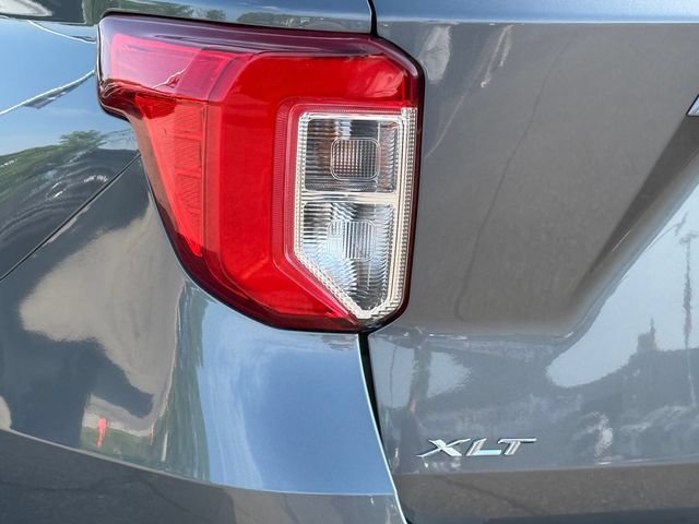 Certified 2023 Ford Explorer XLT w/ Equipment Group 202A AWD/4WD image 29