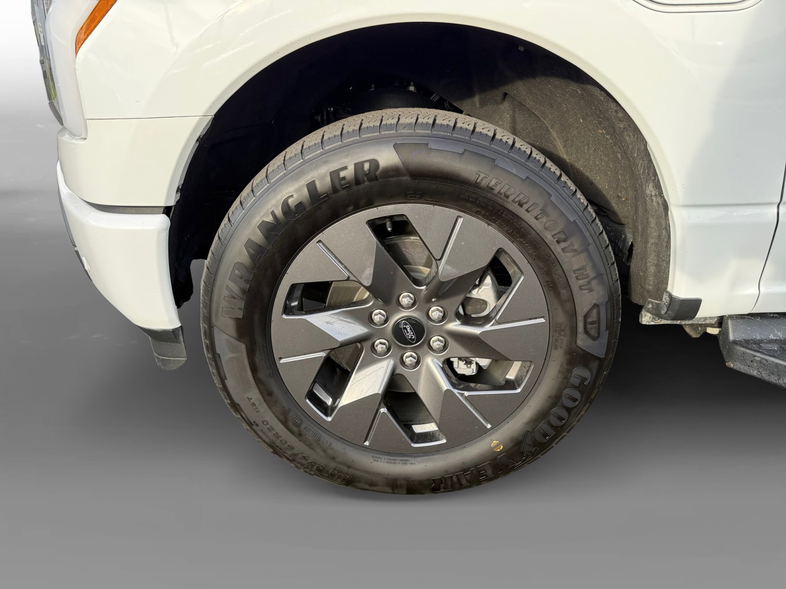 Certified 2024 Ford F150 Lightning Lariat image 9