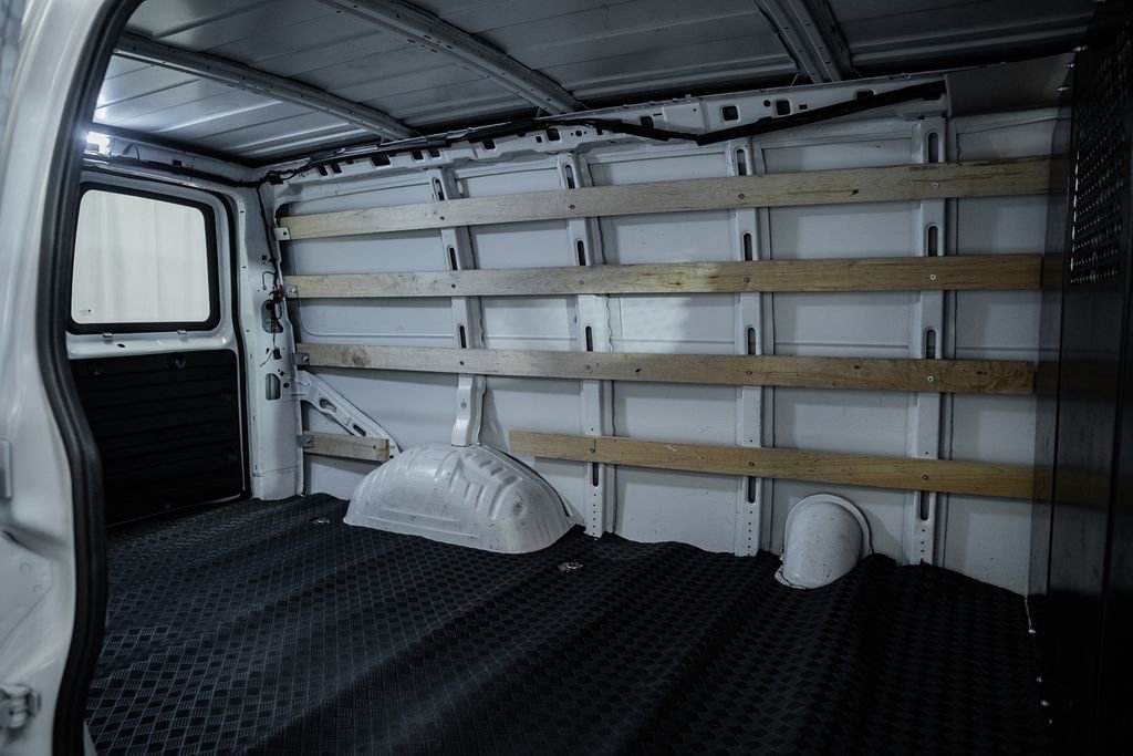 Used 2024 GMC Savana 2500 w/ Driver Convenience Package image 35