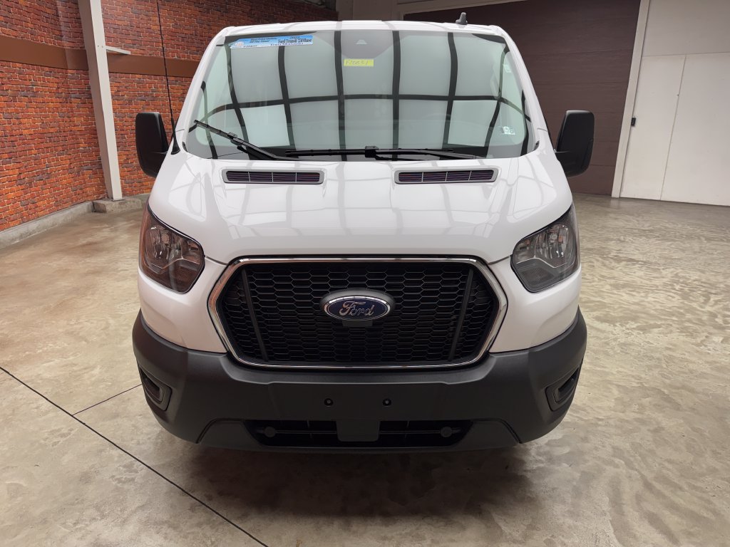 Certified 2025 Ford Transit 250 Low Roof w/ Exterior Upgrade Package RWD image 8