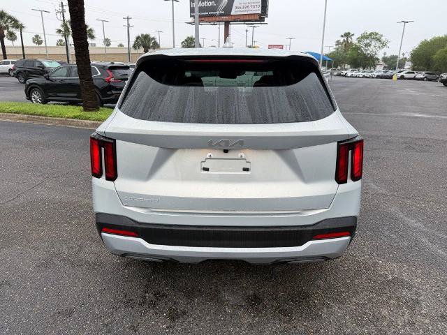 Used 2026 Kia Sorento LX FWD image 5