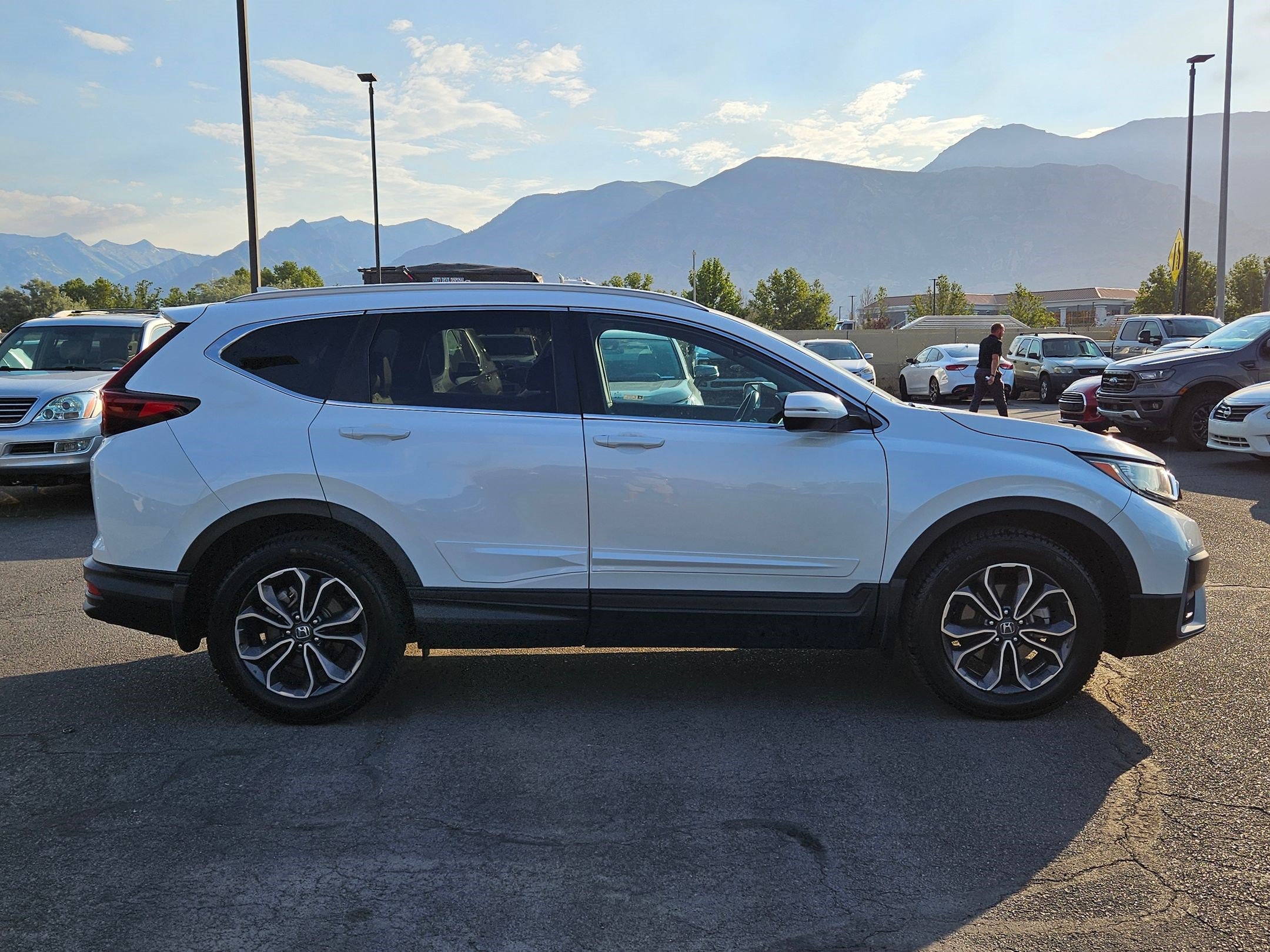 Used 2020 Honda CR-V EX-L image 2