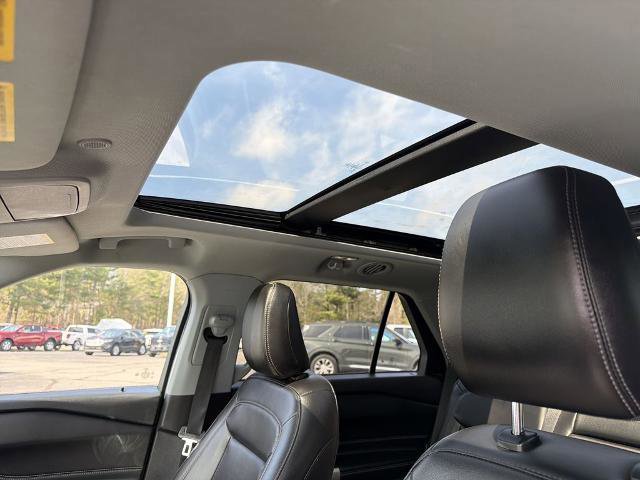 Certified 2022 Ford Explorer XLT w/ Equipment Group 202A image 13