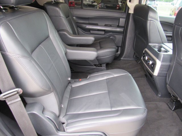 Certified 2024 Ford Expedition XLT RWD image 21