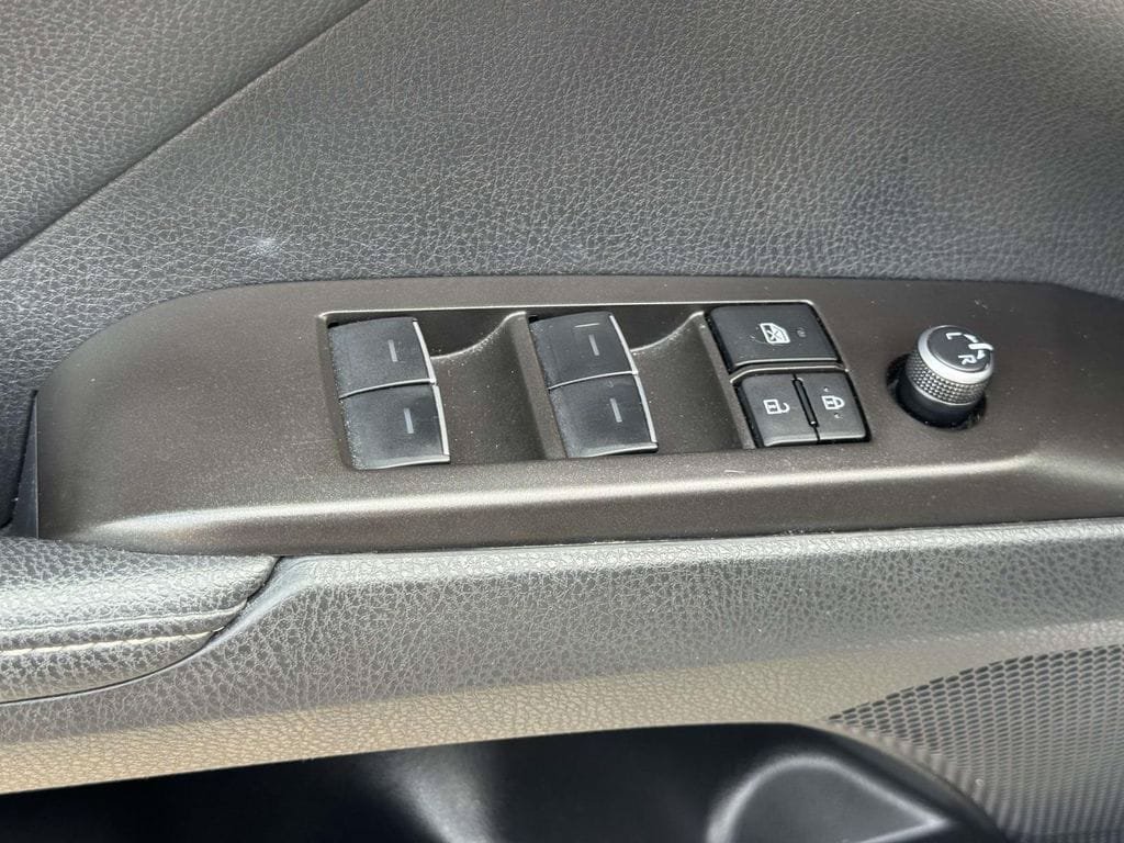 Used 2024 Toyota Camry XSE FWD image 19