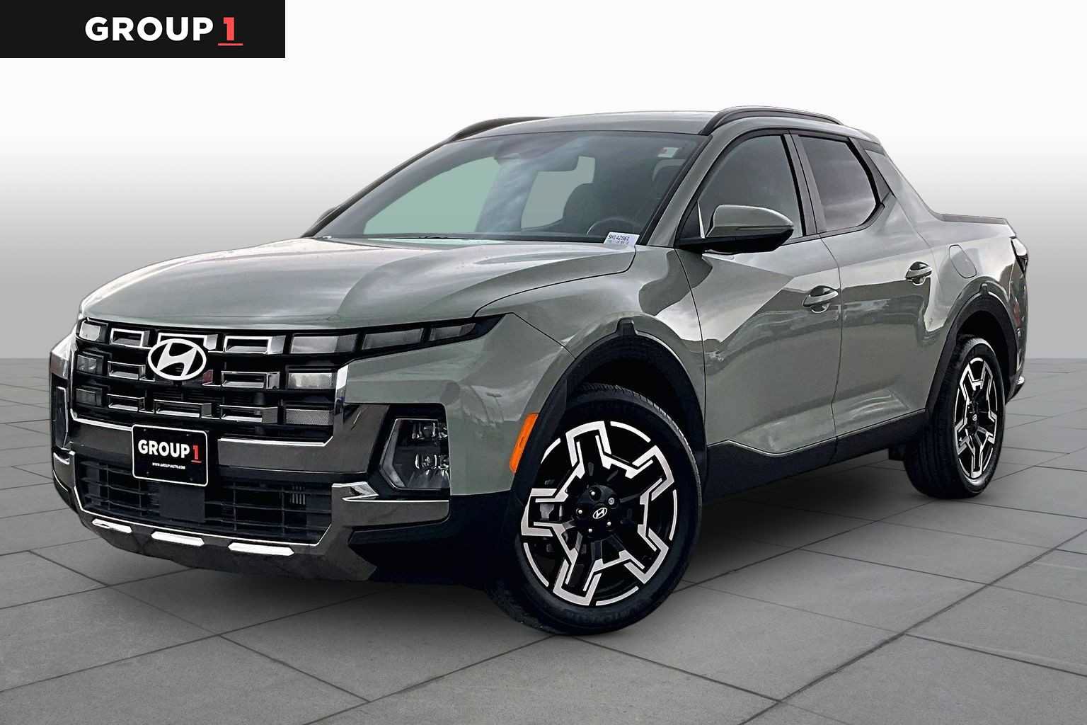 Used 2025 Hyundai Santa Cruz Limited AWD/4WD image 1