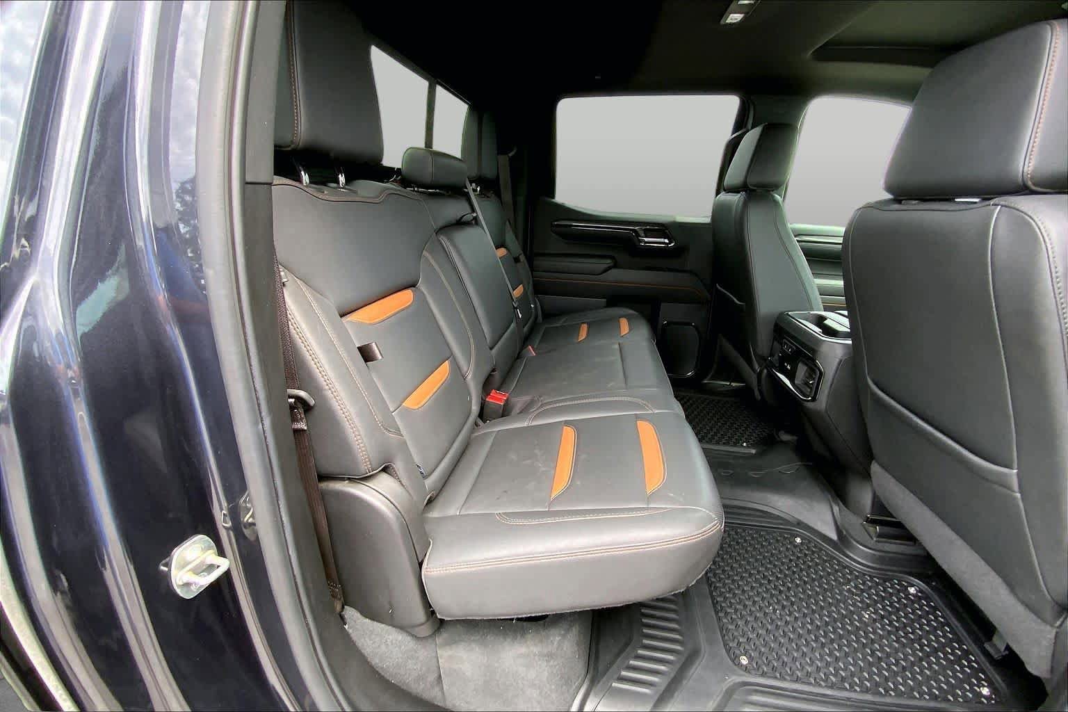 Used 2024 GMC Sierra 1500 AT4 w/ Technology Package AWD/4WD image 20