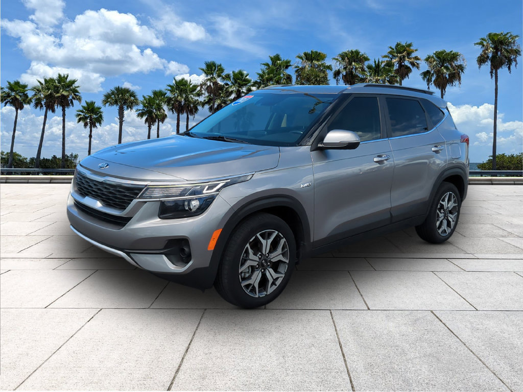 Used 2021 Kia Seltos EX AWD/4WD image 3