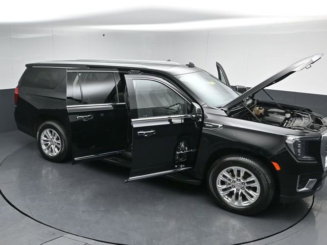 Used 2023 GMC Yukon XL SLT w/ SLT Premium Package AWD/4WD image 54