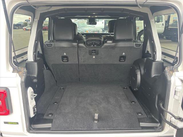 Used 2020 Jeep Wrangler Unlimited Sahara image 20