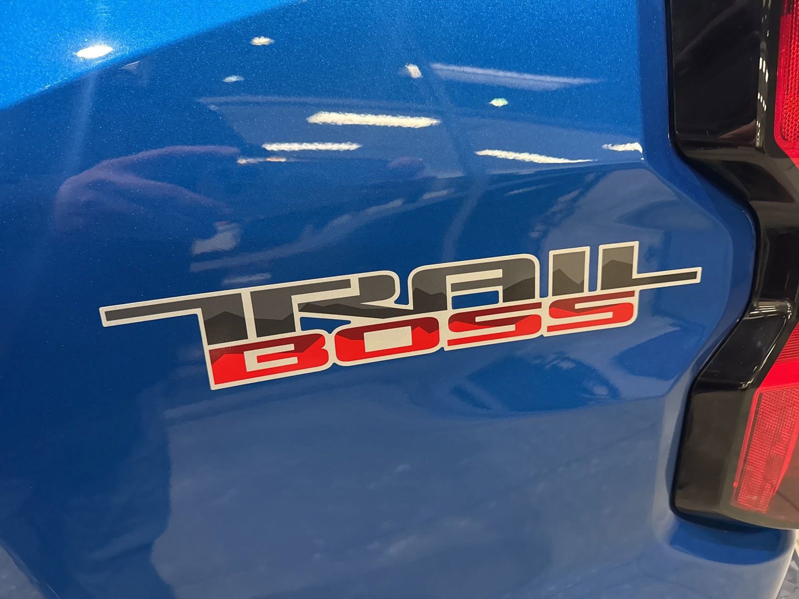 Used 2024 Chevrolet Colorado Trail Boss w/ Advanced Trailering Package image 15