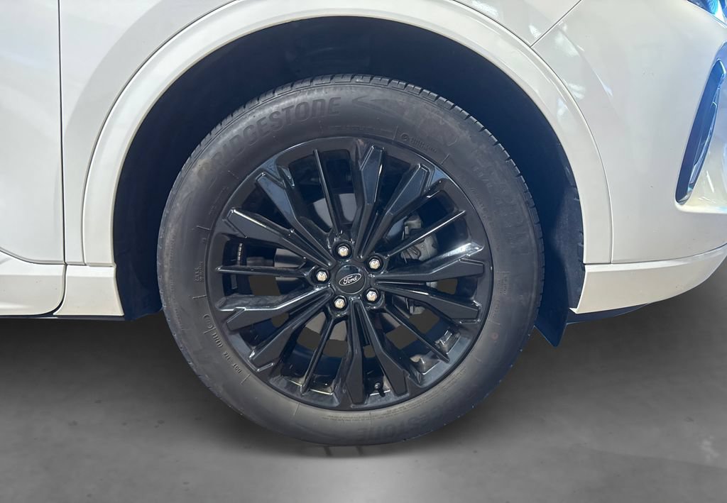 Certified 2023 Ford Escape ST-Line Elite AWD/4WD image 18