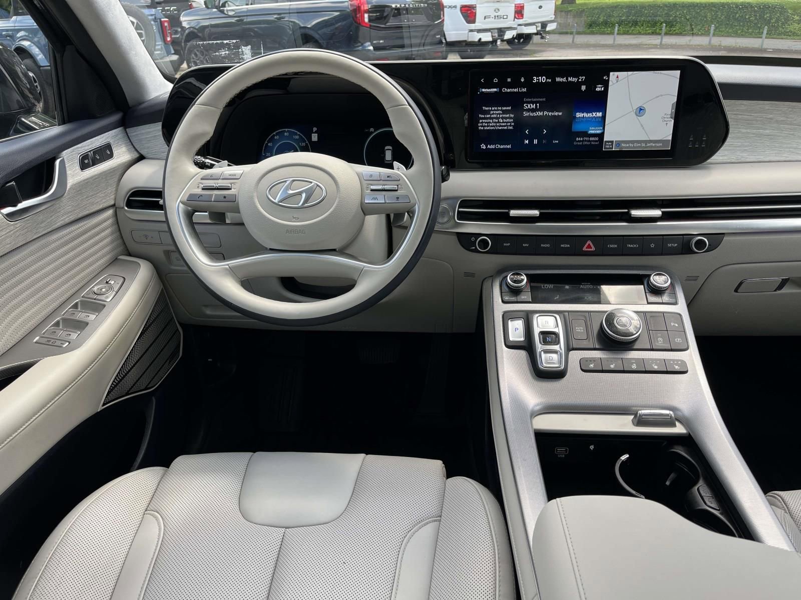 Used 2023 Hyundai Palisade Calligraphy w/ Cargo Package FWD image 13