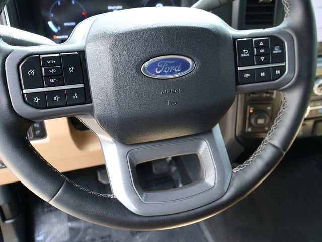 Certified 2025 Ford F250 Lariat w/ Black Appearance Package AWD/4WD image 24