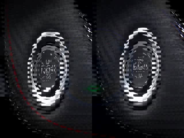 Used 2025 Chevrolet Equinox RS w/ Safety and Technology Package image 18