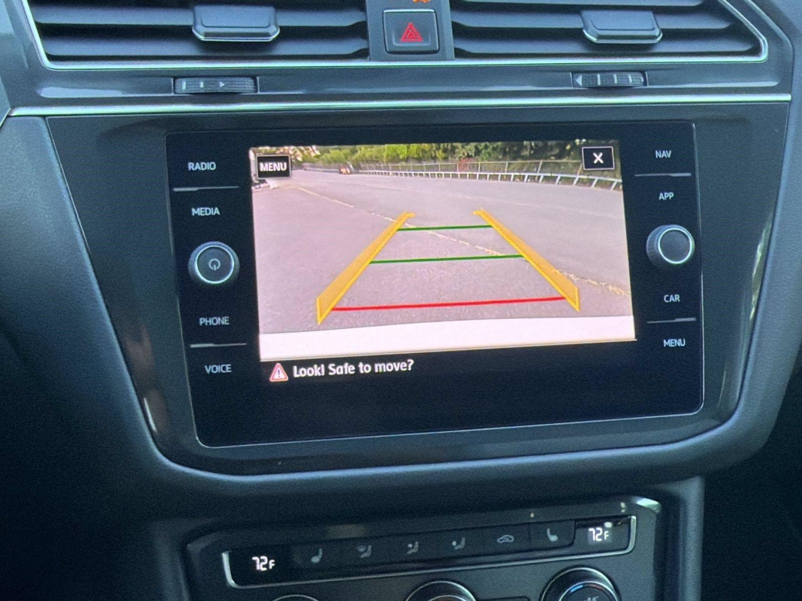 Used 2018 Volkswagen Tiguan SEL FWD image 19
