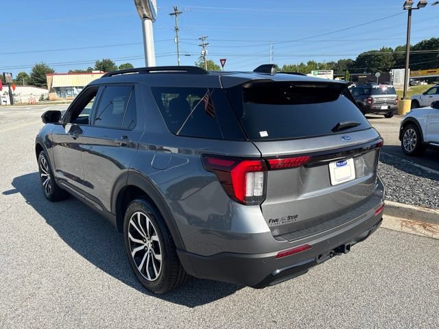 Certified 2025 Ford Explorer ST-Line AWD/4WD image 6