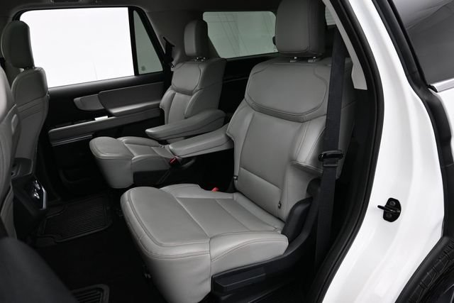 Certified 2025 Ford Expedition Active AWD/4WD image 28