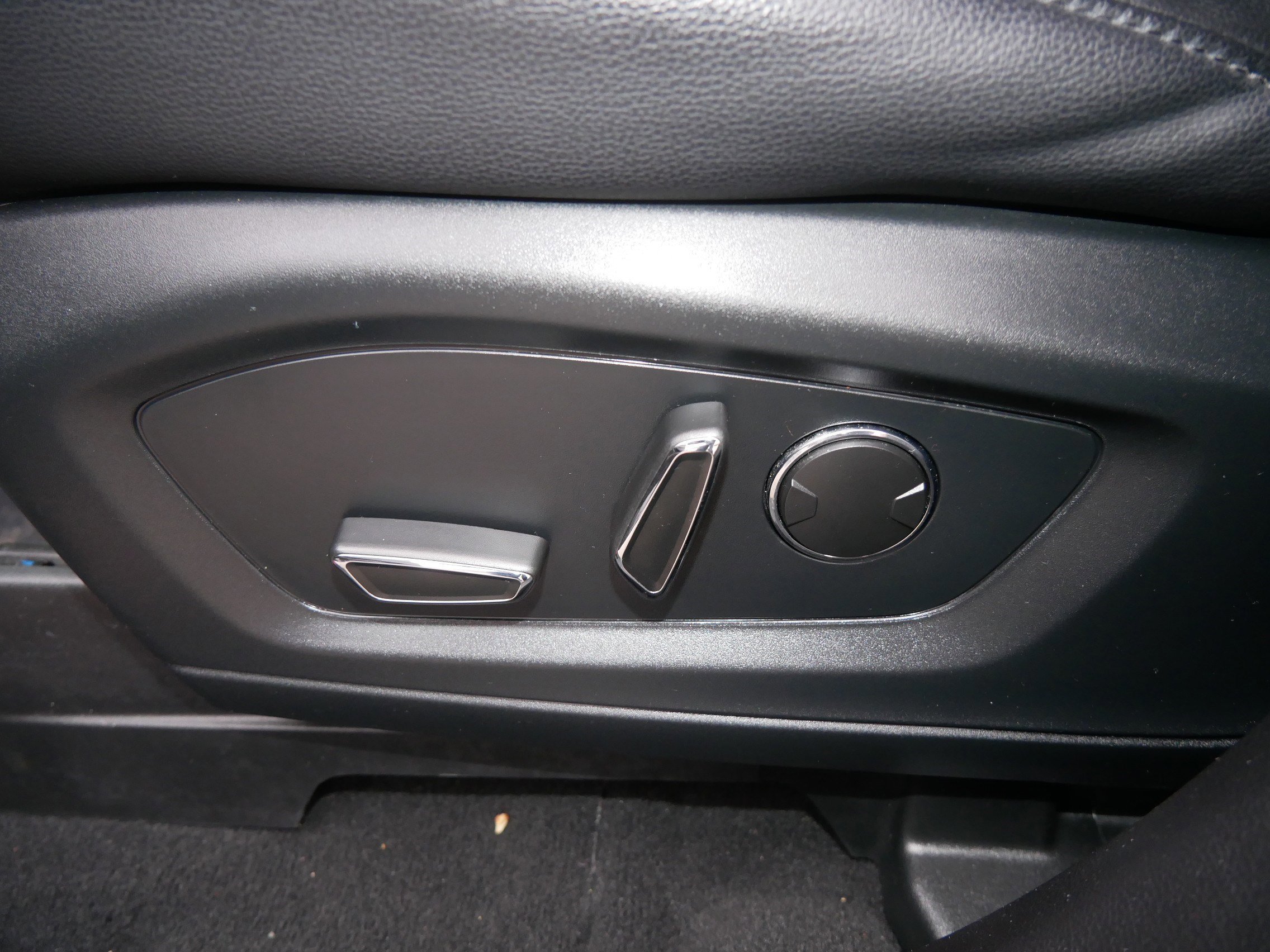 Certified 2020 Ford Explorer ST image 19