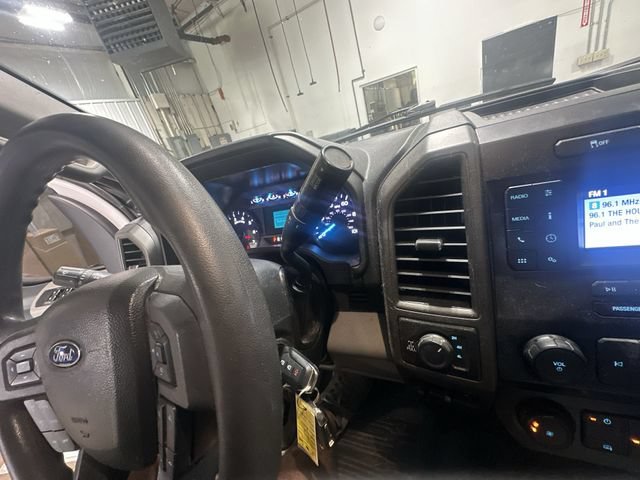 Certified 2022 Ford F250 XL w/ Power Equipment Group AWD/4WD image 27