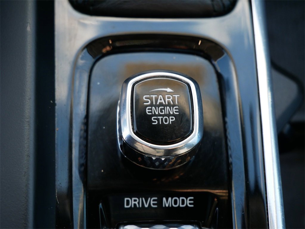 Used 2019 Volvo S60 T6 Momentum w/ Premium Package image 20