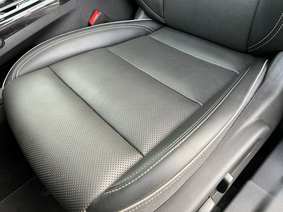 Used 2022 Buick Envision Essence w/ Technology Package I image 18