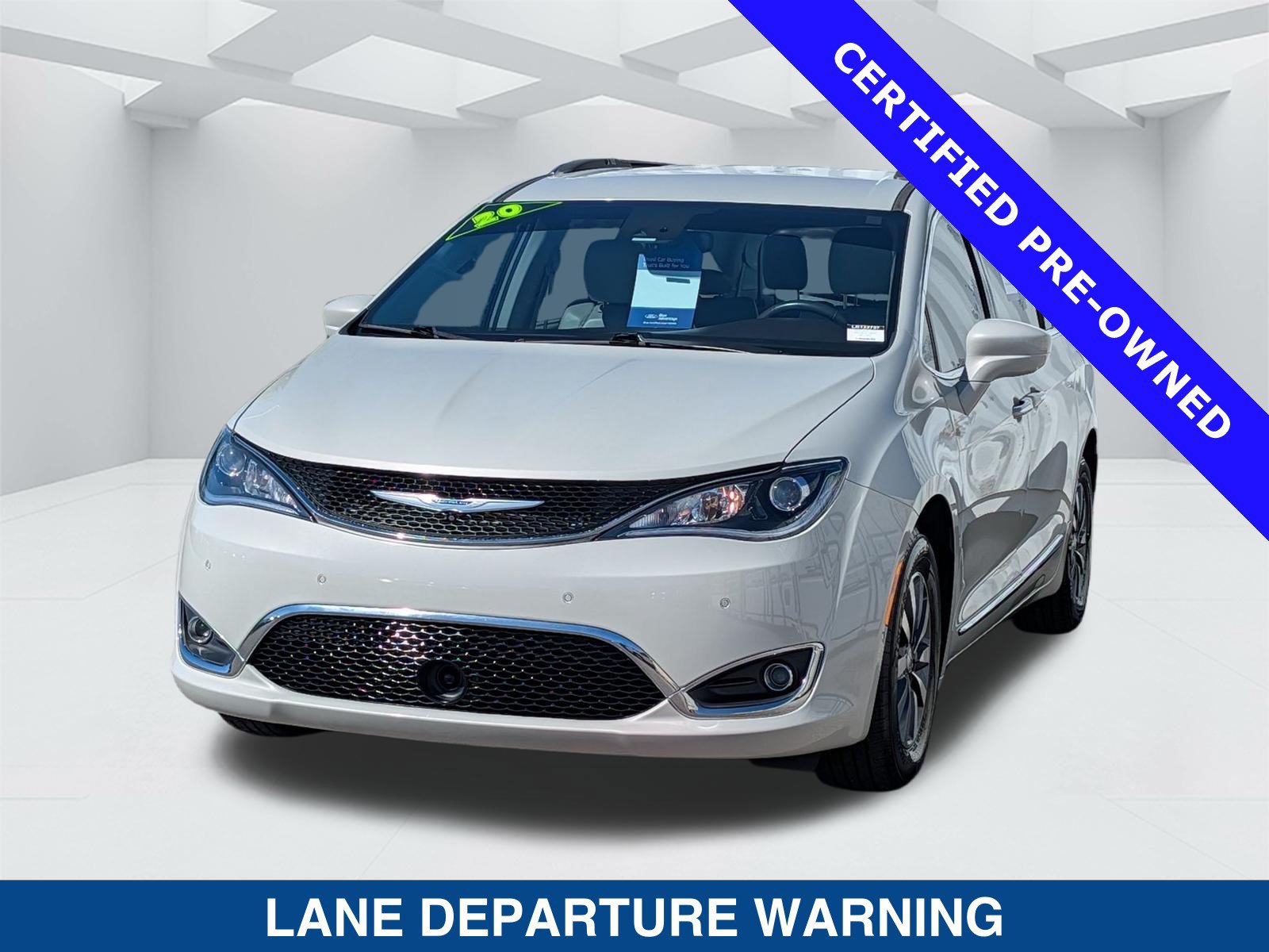 Used 2020 Chrysler Pacifica Touring-L Plus FWD image 8