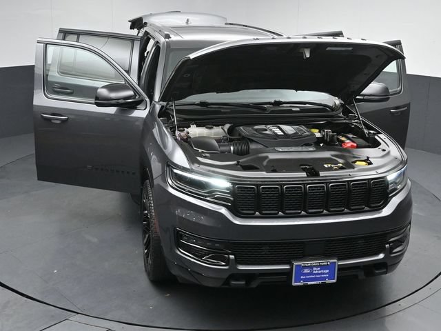 Used 2023 Jeep Wagoneer Series II AWD/4WD image 55