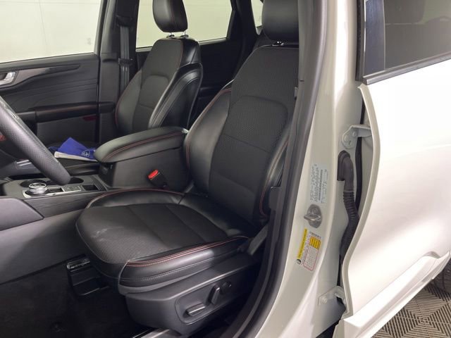 Certified 2024 Ford Escape ST-Line w/ Tech Pack #1 image 14
