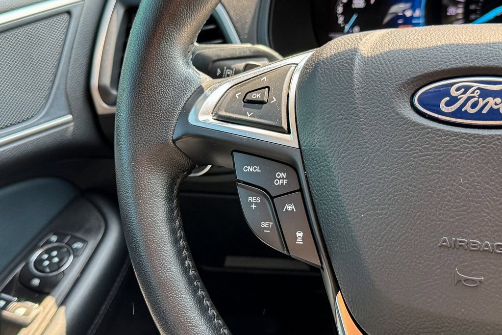Certified 2022 Ford Edge SEL w/ Sport Appearance Package AWD/4WD image 31