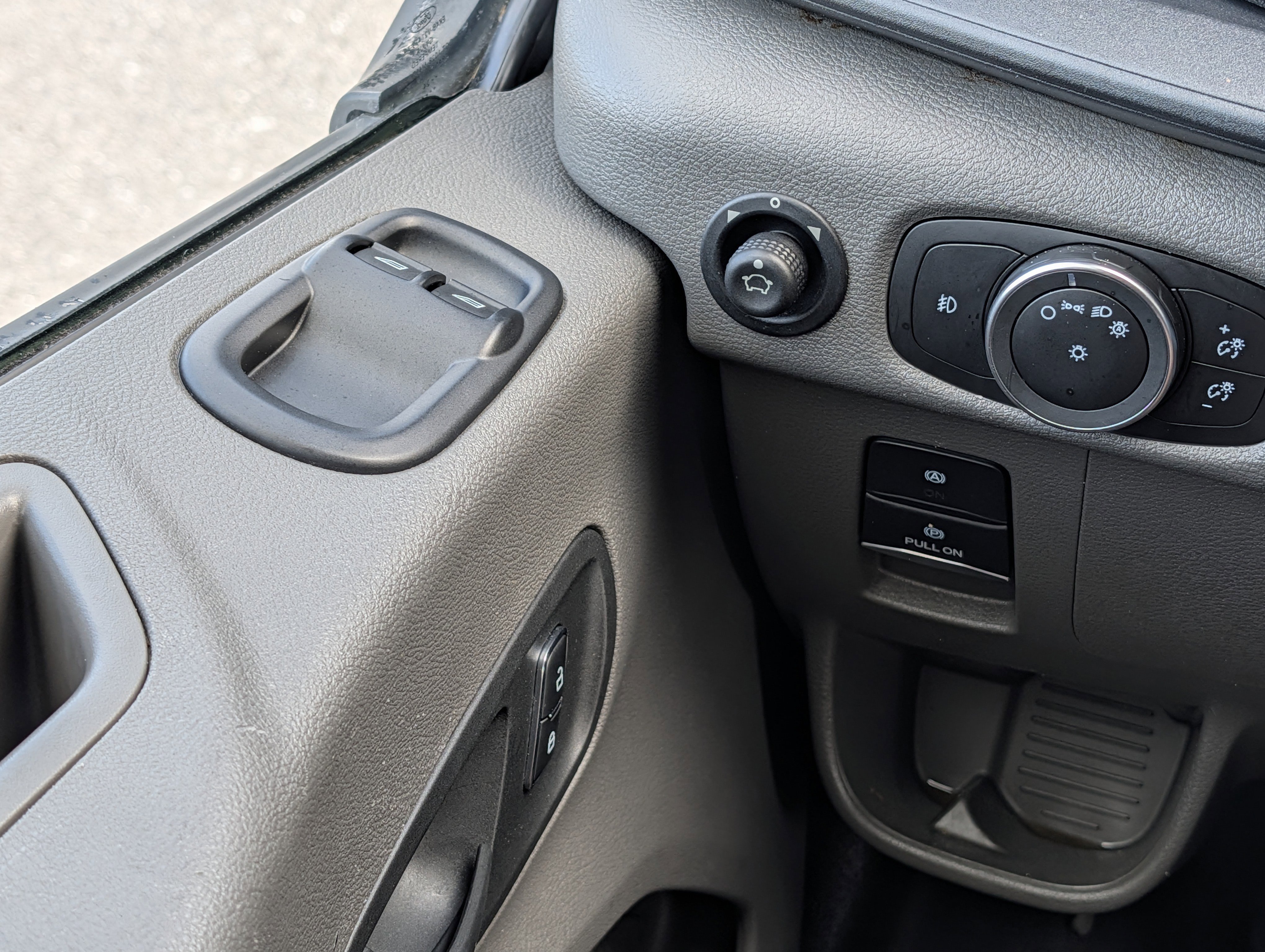 Certified 2024 Ford Transit 250 Low Roof w/ Exterior Upgrade Package image 17