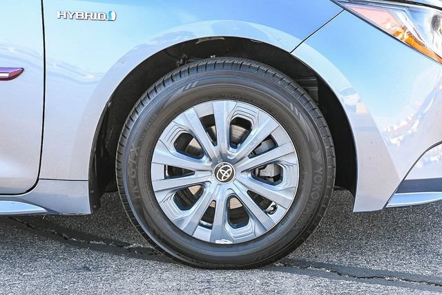Used 2020 Toyota Corolla LE w/ Carpet Mat Package (TMS) FWD image 13