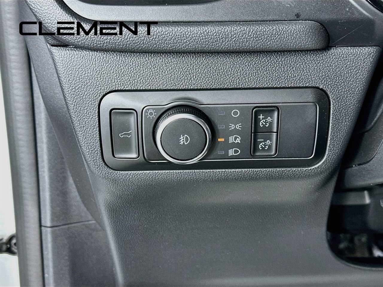Certified 2024 Ford Escape ST-Line Elite w/ Premium Technology Package AWD/4WD image 14