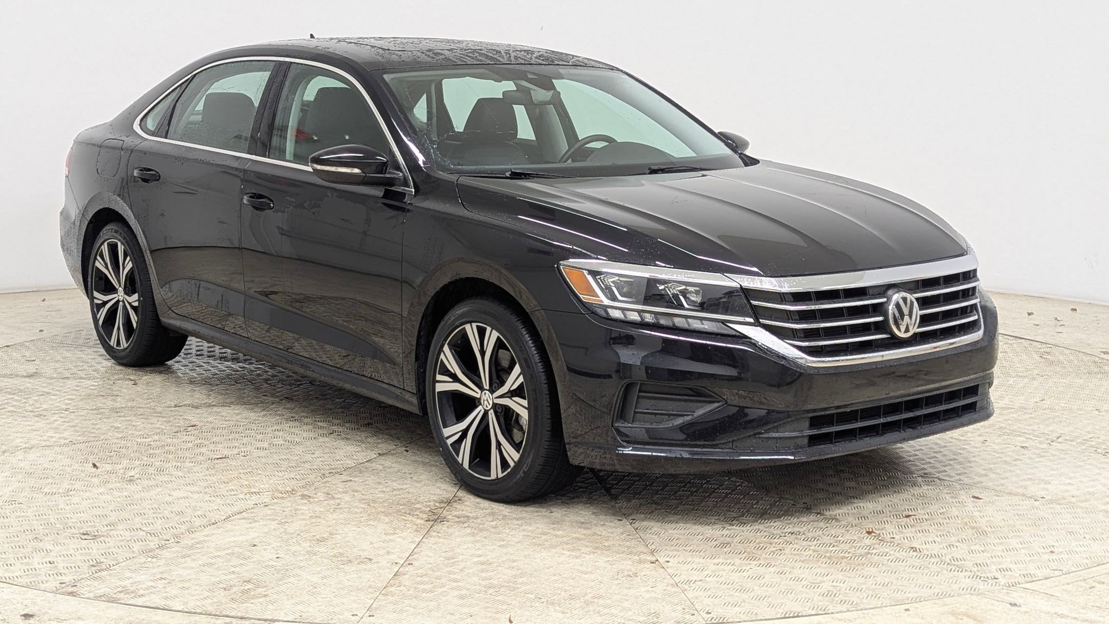 Used 2022 Volkswagen Passat 2.0T SE image 6