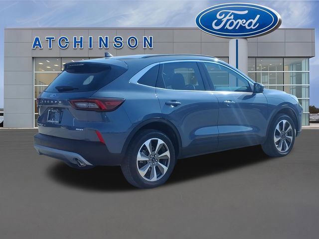 Certified 2024 Ford Escape Platinum AWD/4WD image 4