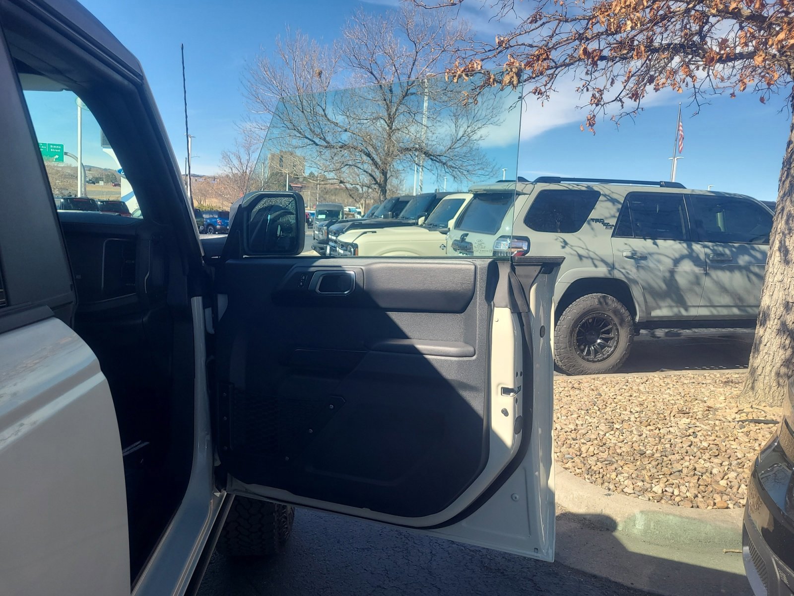 Certified 2025 Ford Bronco Badlands image 16