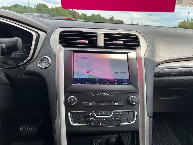 Certified 2019 Ford Fusion SE AWD/4WD image 14