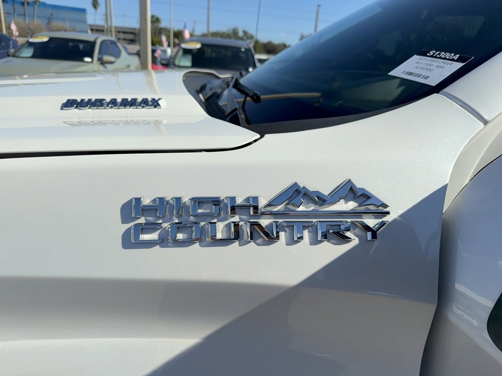 Used 2025 Chevrolet Silverado 1500 High Country image 36