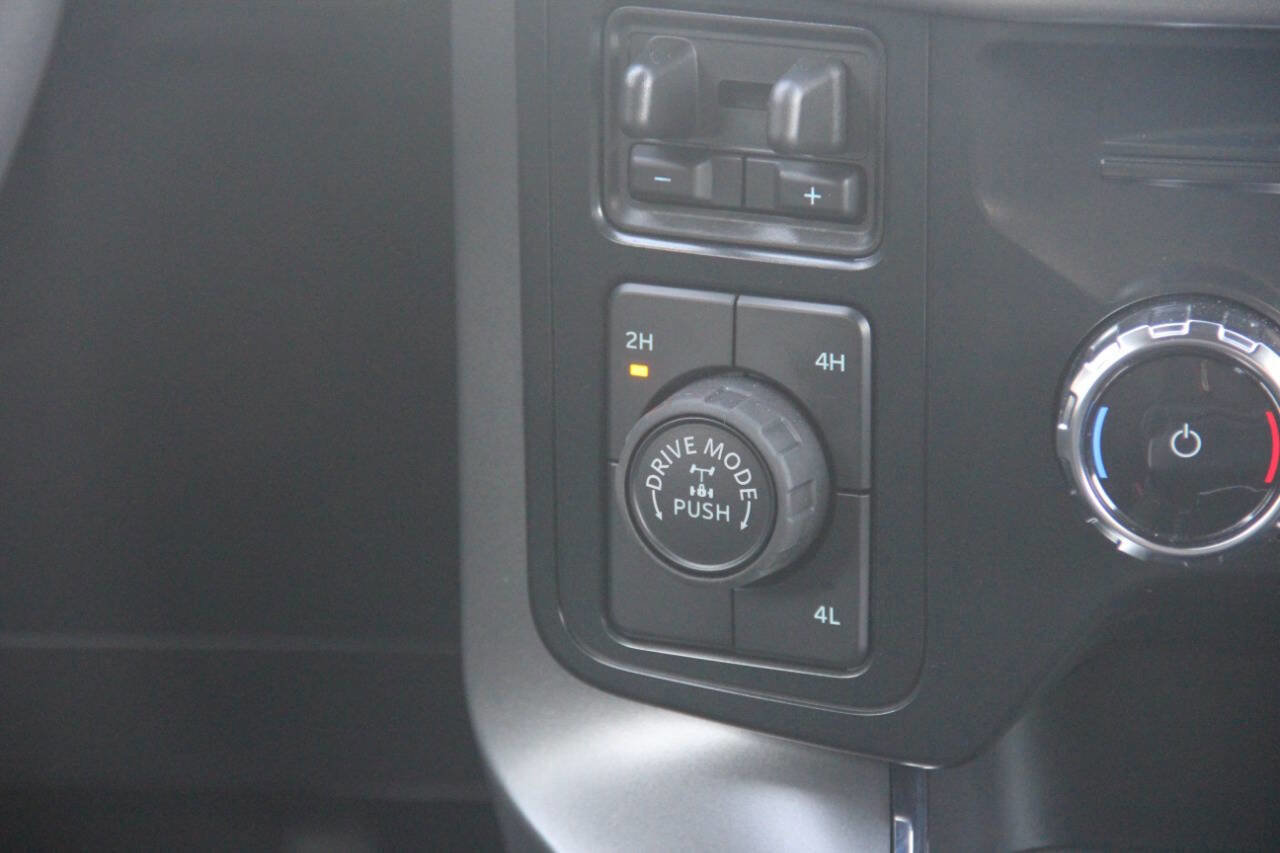 Certified 2025 Ford F150 XLT w/ Equipment Group 302A MID image 26