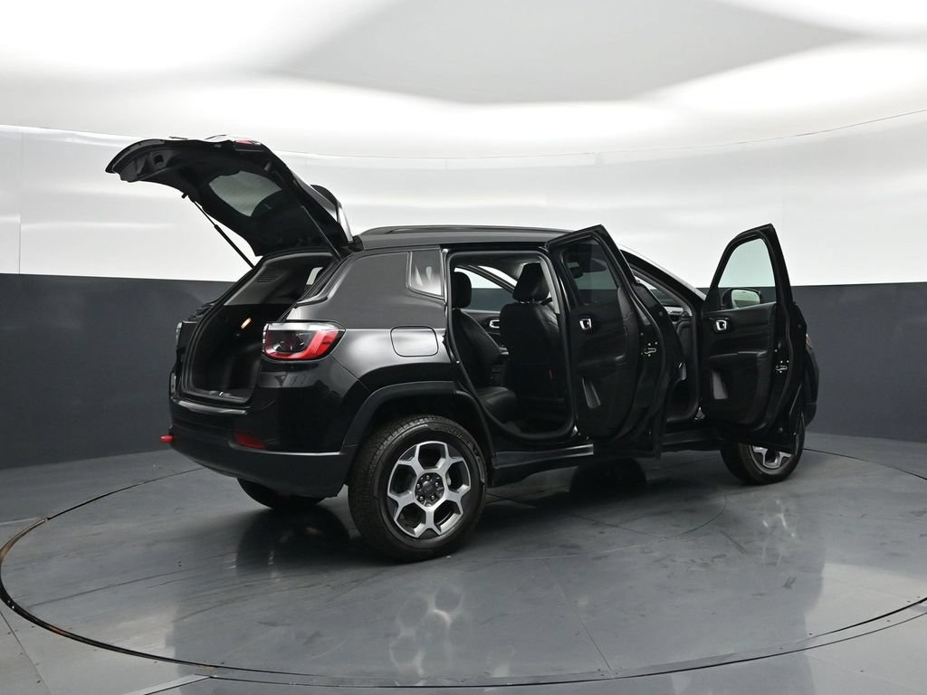 Used 2022 Jeep Compass Trailhawk AWD/4WD image 5
