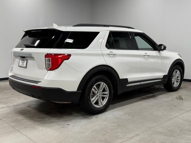 Certified 2022 Ford Explorer XLT image 12