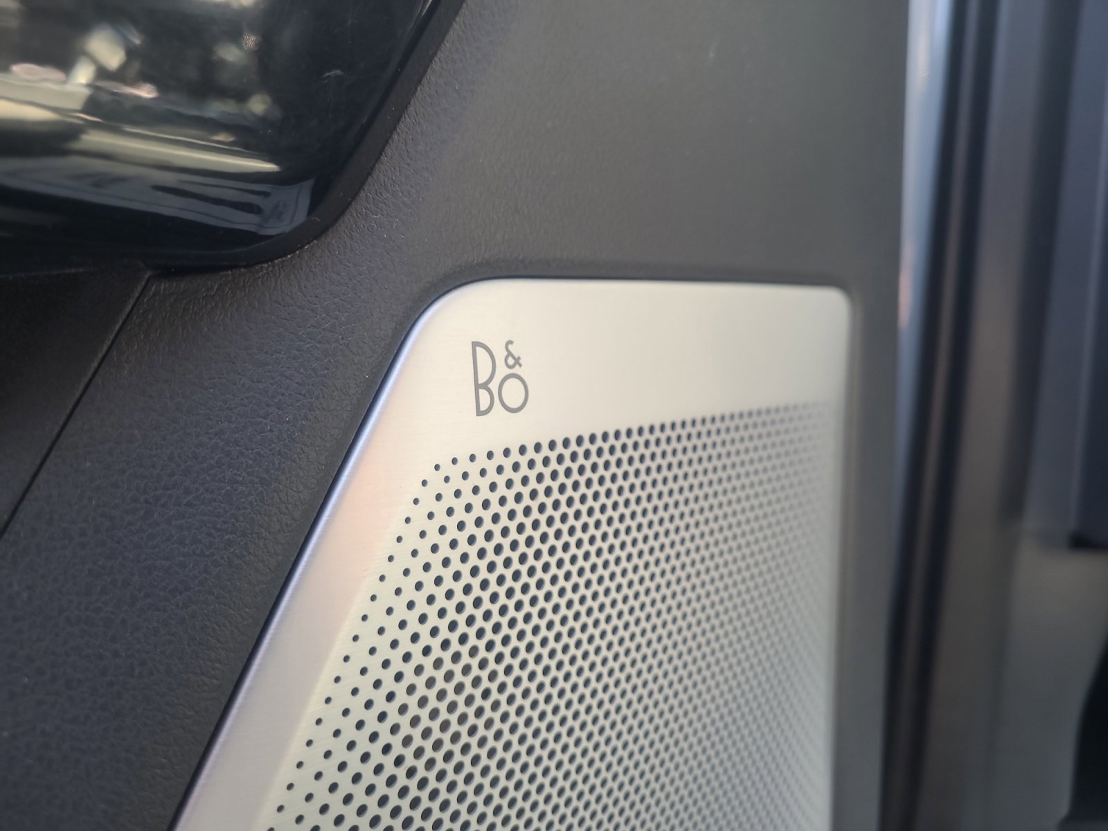 Certified 2023 Ford F150 Lightning Platinum image 27