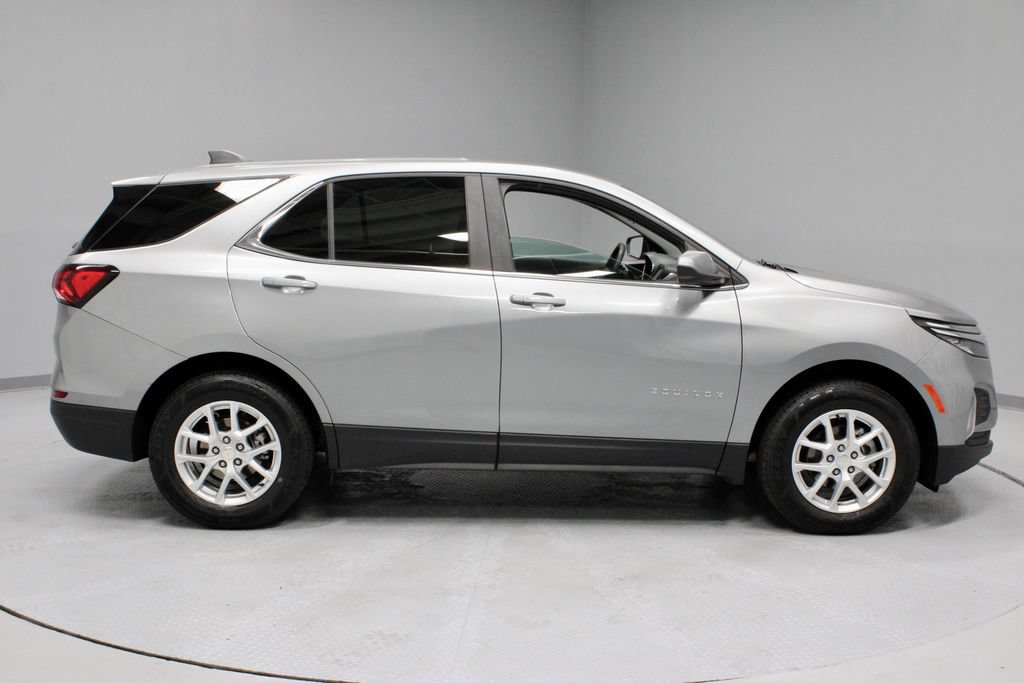 Used 2023 Chevrolet Equinox LT AWD/4WD image 11