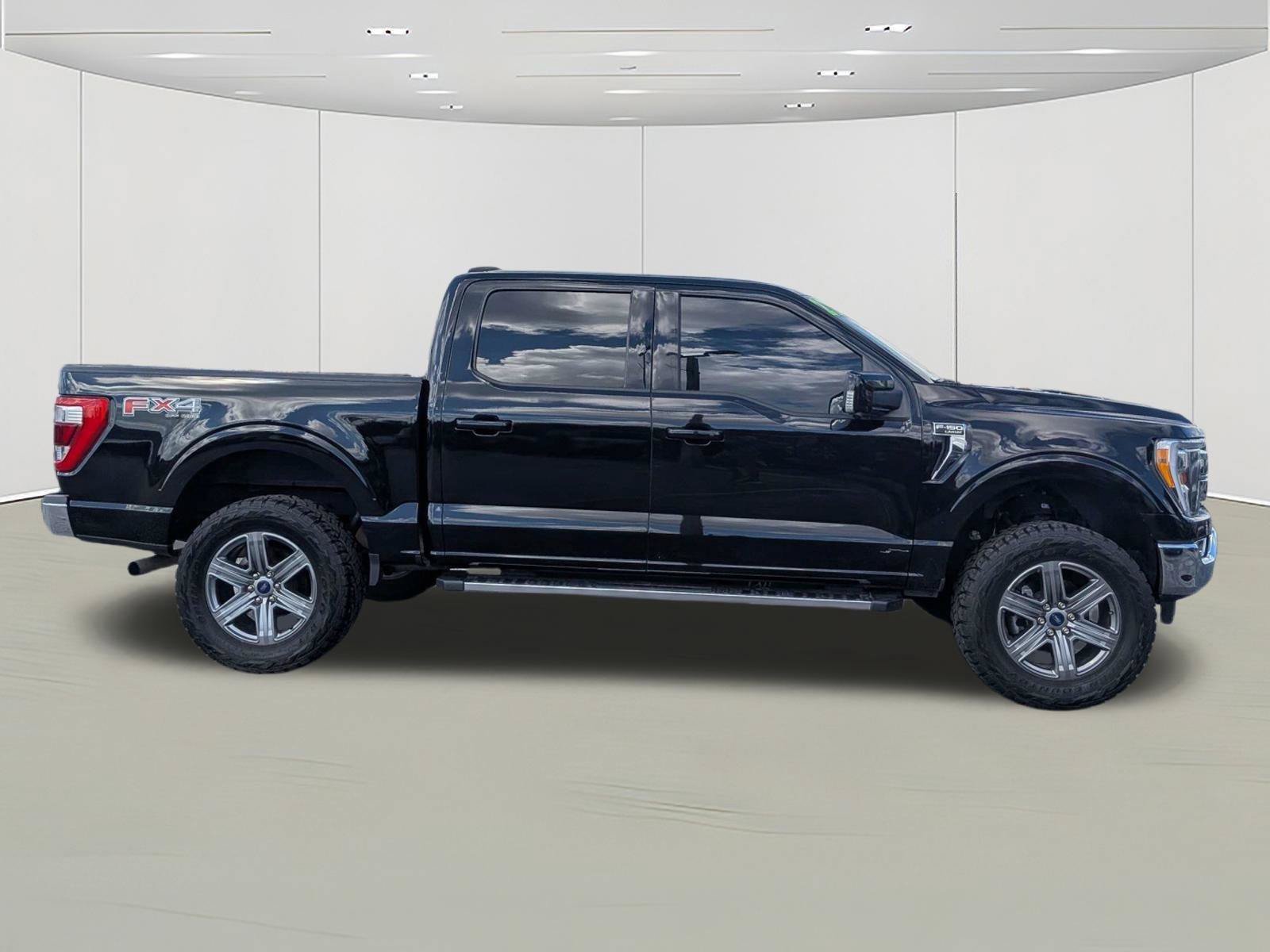 Certified 2022 Ford F150 Lariat w/ Trailer Tow Package AWD/4WD image 2