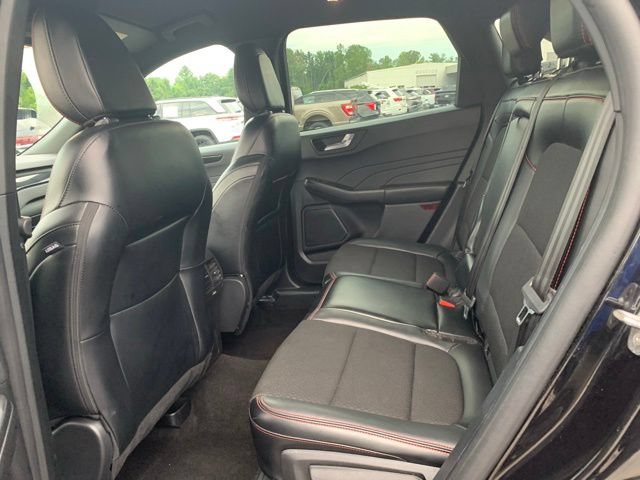 Certified 2025 Ford Escape ST-Line Select AWD/4WD image 19