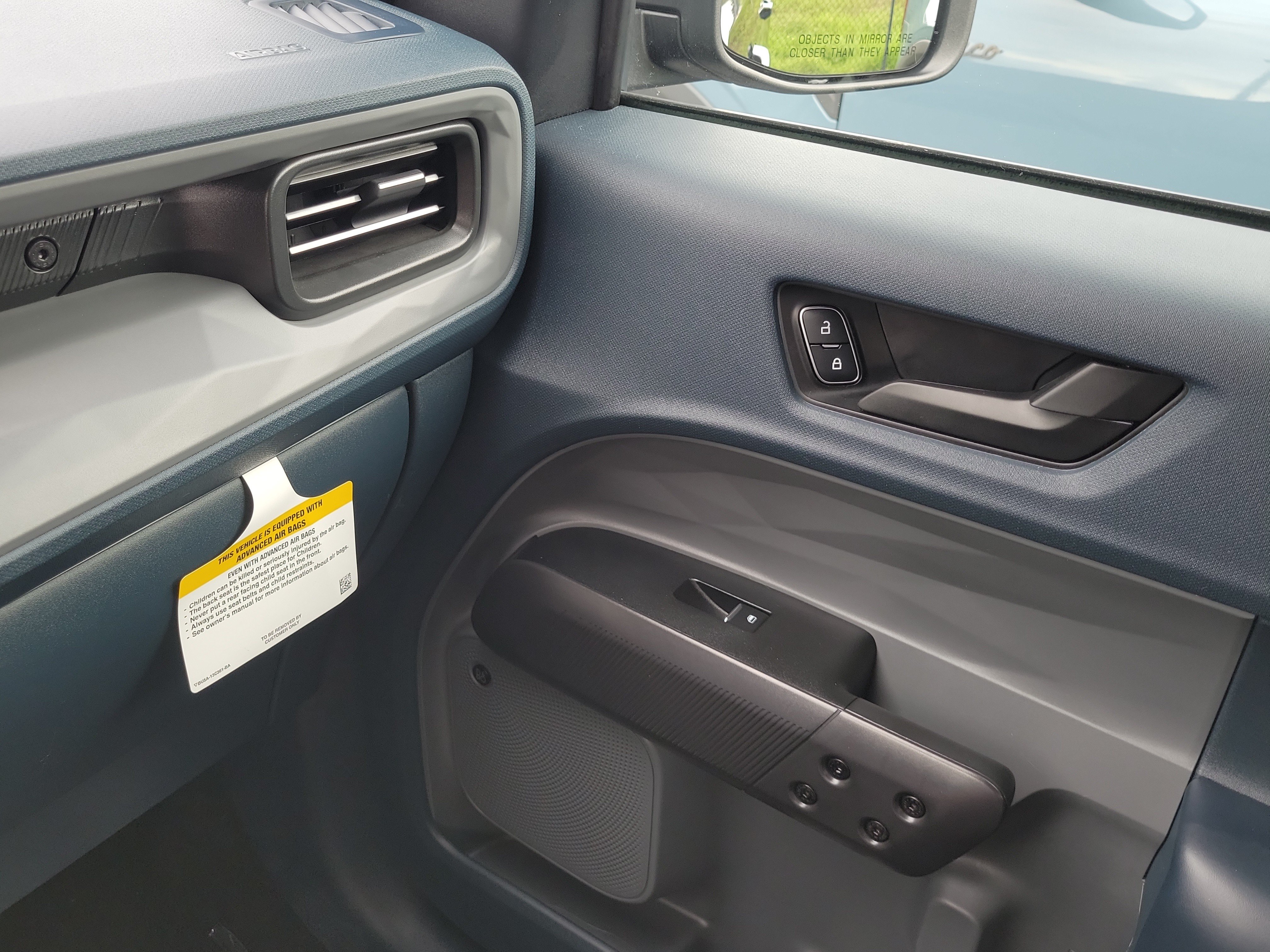 Certified 2024 Ford Maverick Lariat w/ Black Appearance Package FWD image 26