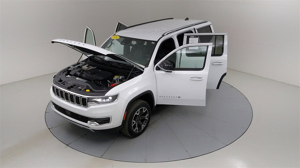 Used 2024 Jeep Wagoneer Series III image 48