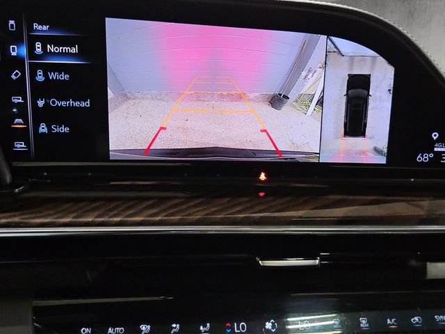Used 2022 Cadillac Escalade Sport Platinum AWD/4WD image 17