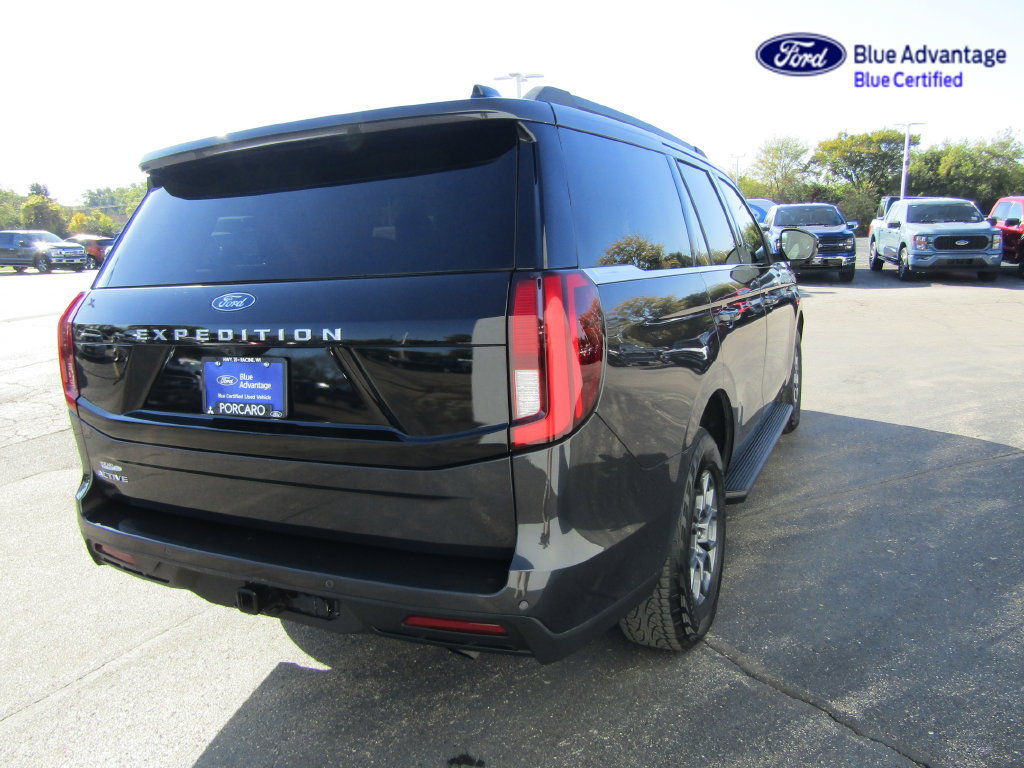Certified 2025 Ford Expedition Active AWD/4WD image 22