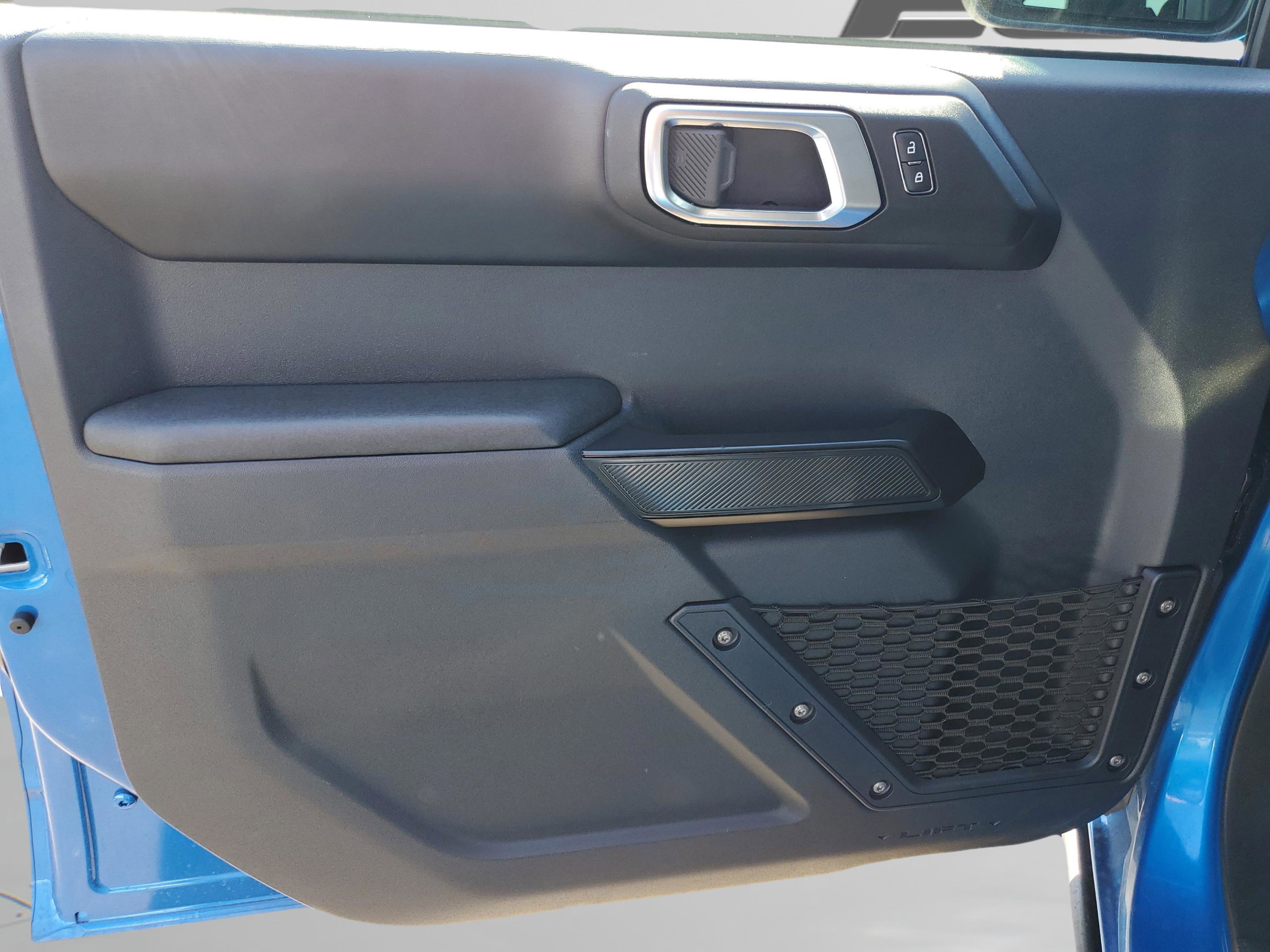 Certified 2025 Ford Bronco Badlands AWD/4WD image 25